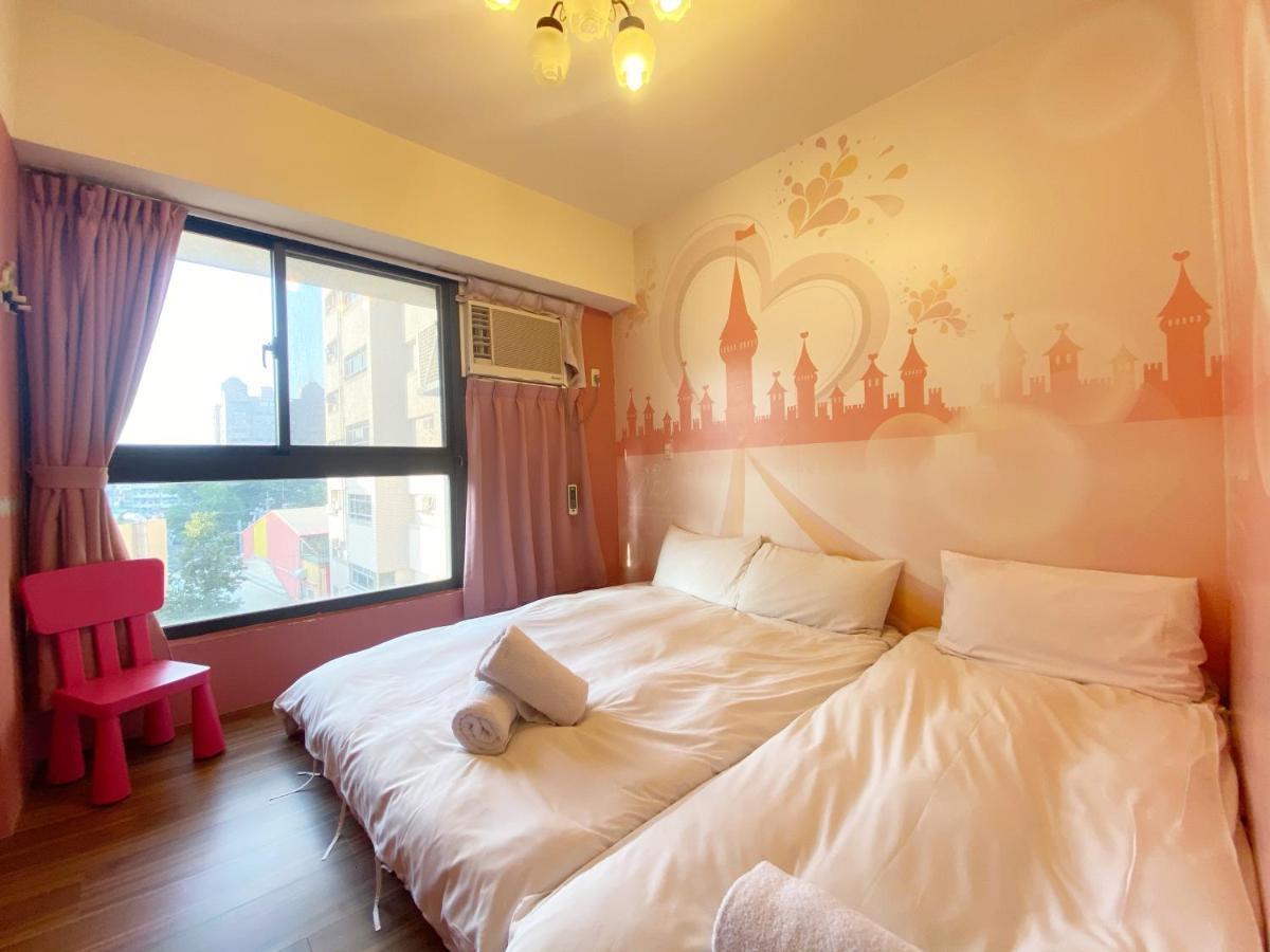 Fengjia 101 Apartment Тайджун Екстериор снимка